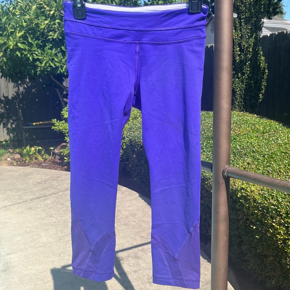 Lululemon purple crop leggings